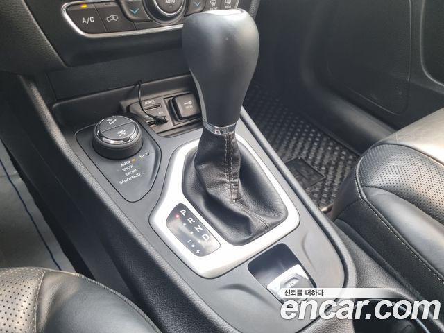 Jeep Cherokee (KL) 2.2 Diesel Limited 4WD 2017 — фото 15