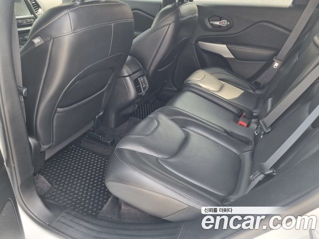 Jeep Cherokee (KL) 2.2 Diesel Limited 4WD 2017 — фото 16