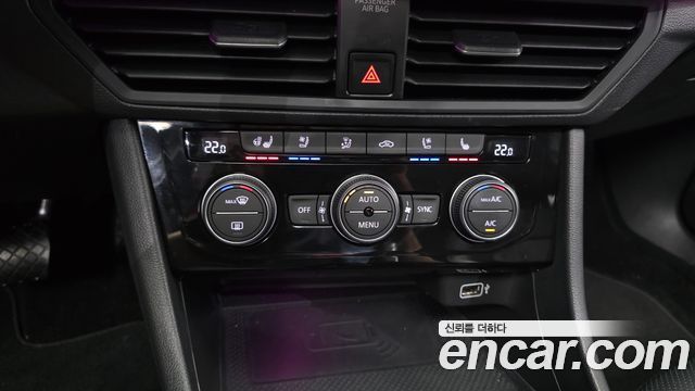 Volkswagen Jetta (VII) 1.4 TSI Prestige 2020 — фото 15