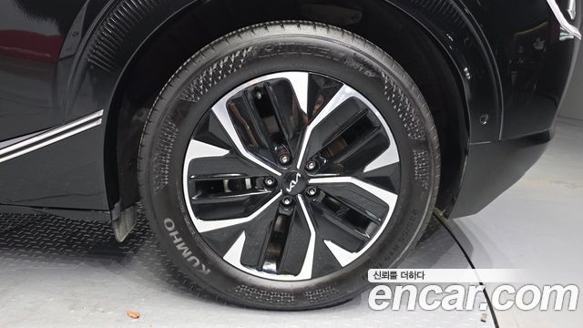 Kia EV6 Long Range Earth 2023 — фото 21