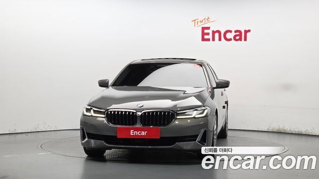 BMW 5 Series (G30) 520i Luxury 2022 — фото 3