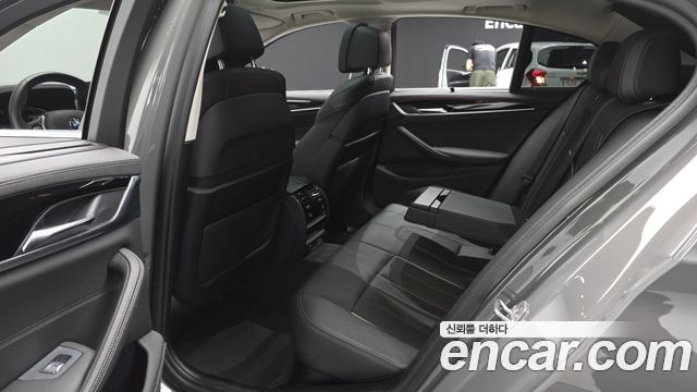 BMW 5 Series (G30) 520i Luxury 2022 — фото 11