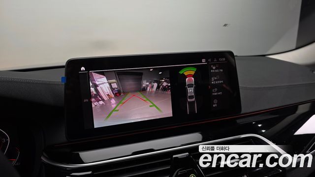 BMW 5 Series (G30) 520i Luxury 2022 — фото 16