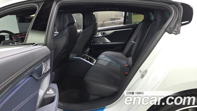BMW 8 Series (G15) M850i xDrive Gran Coupe 2025 — фото 32