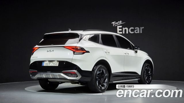 Kia Sportage (V) LPG 2.0 2WD Signature 2023 — фото 2