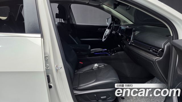 Kia Sportage (V) LPG 2.0 2WD Signature 2023 — фото 11