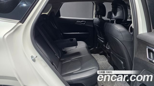 Kia Sportage (V) LPG 2.0 2WD Signature 2023 — фото 12
