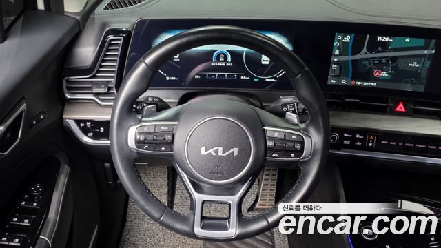 Kia Sportage (V) LPG 2.0 2WD Signature 2023 — фото 13
