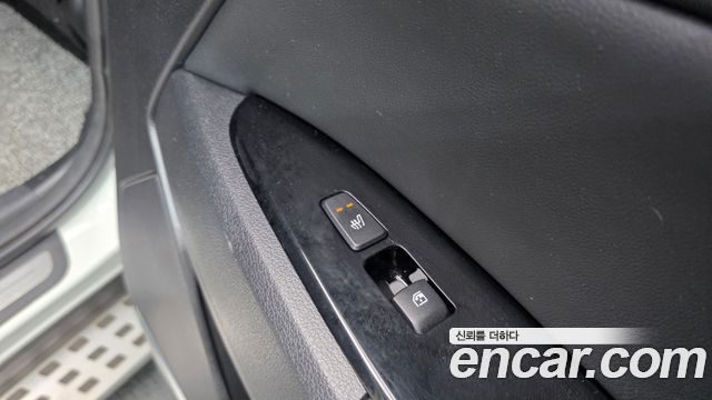 Kia Sportage (V) LPG 2.0 2WD Signature 2023 — фото 19