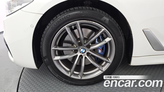 BMW 5 Series (G30) 530i M Sport Package Plus 2018 — фото 5