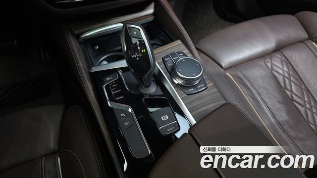 BMW 5 Series (G30) 530i M Sport Package Plus 2018 — фото 9