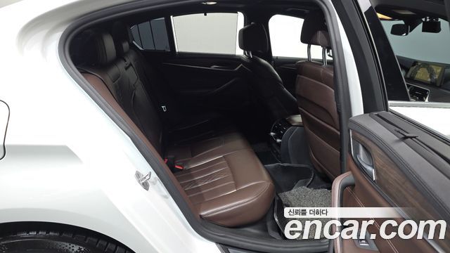 BMW 5 Series (G30) 530i M Sport Package Plus 2018 — фото 12