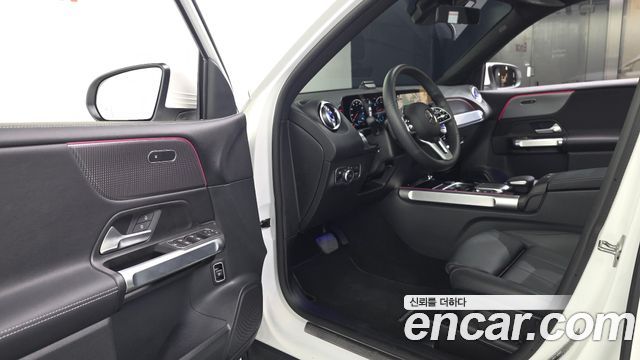 Mercedes-Benz GLB-Class (X247) GLB200 d 2022 — фото 10