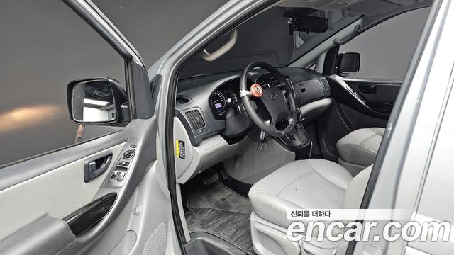 Hyundai Grand Starex Van 5-Seater Smart 2020 — фото 11