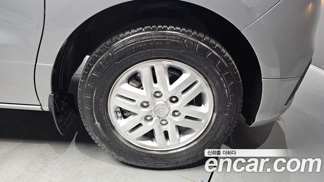 Hyundai Grand Starex Van 5-Seater Smart 2020 — фото 21