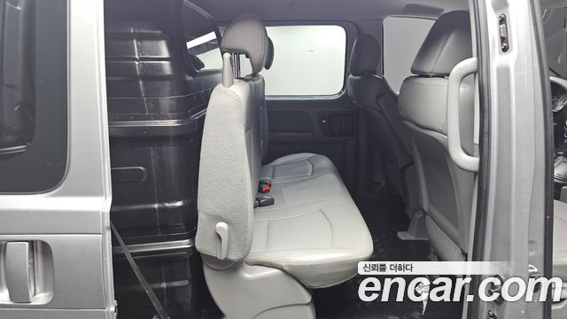 Hyundai Grand Starex Van 5-Seater Smart 2020 — фото 26