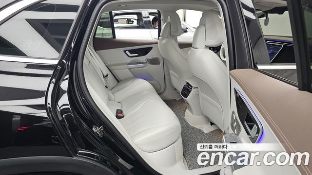Mercedes-Benz EQE SUV (X294) EQE350 4MATIC 2023 — фото 16