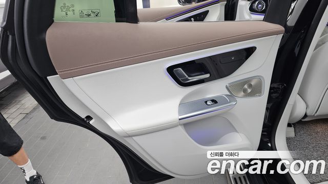 Mercedes-Benz EQE SUV (X294) EQE350 4MATIC 2023 — фото 31