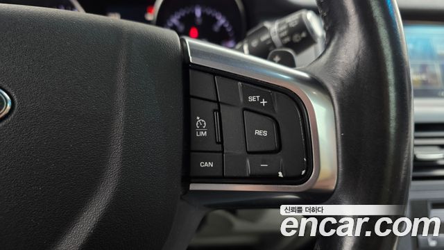 Land Rover Discovery Sport 2.0 TD4 SE 2016 — фото 15