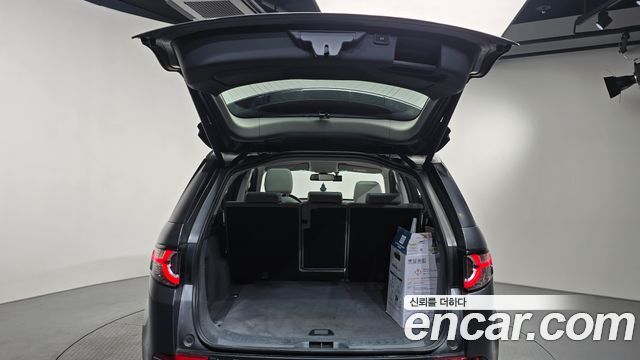Land Rover Discovery Sport 2.0 TD4 SE 2016 — фото 18
