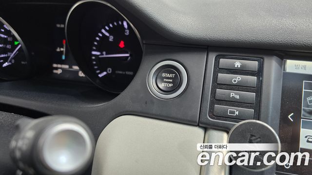 Land Rover Discovery Sport 2.0 TD4 SE 2016 — фото 20