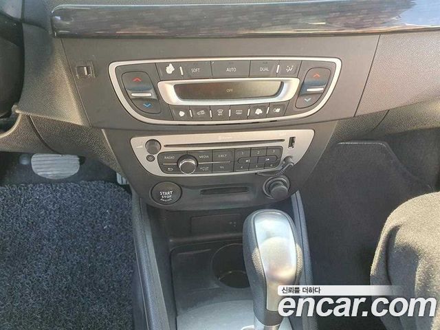 Renault Korea SM3 Neo SE Plus 2015 — фото 11