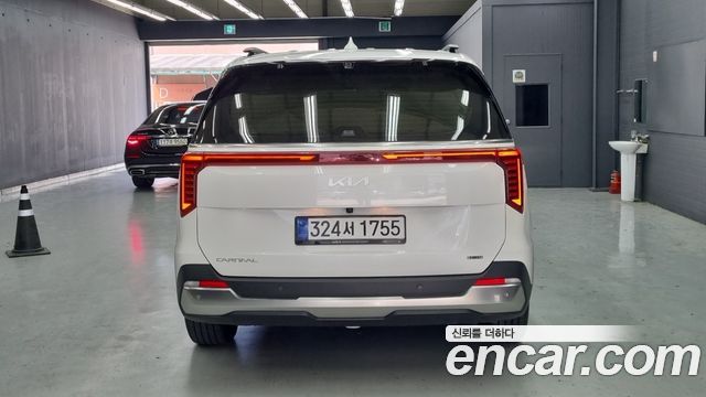 Kia Carnival (IV) HEV 9seater Signature 2025 — фото 4