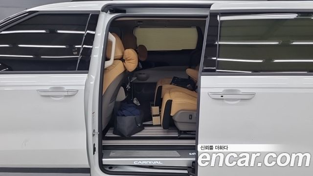 Kia Carnival (IV) HEV 9seater Signature 2025 — фото 8