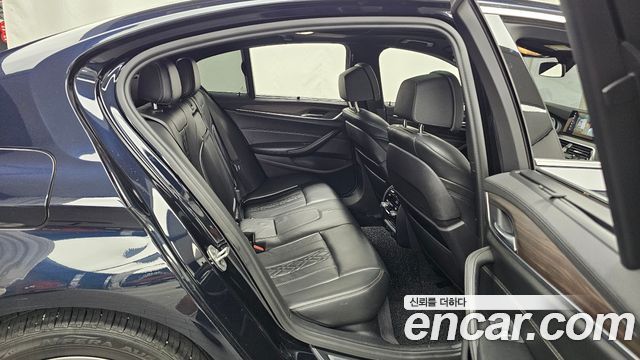 BMW 5 Series (G30) 520d M Sport Package Plus 2018 — фото 11