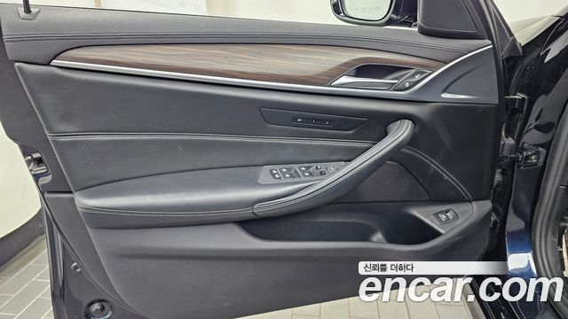 BMW 5 Series (G30) 520d M Sport Package Plus 2018 — фото 24