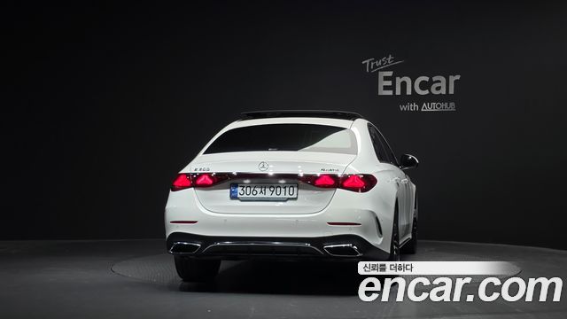 Mercedes-Benz E-Class (W214) E300 4MATIC AMG Line 2024 — фото 4
