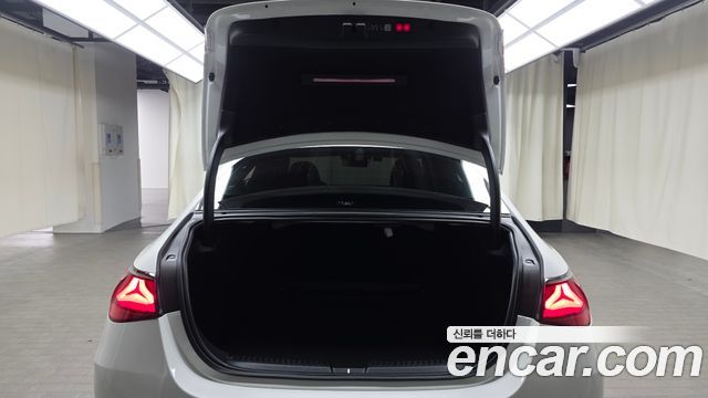 Mercedes-Benz E-Class (W214) E300 4MATIC AMG Line 2024 — фото 17