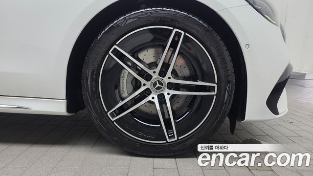 Mercedes-Benz E-Class (W214) E300 4MATIC AMG Line 2024 — фото 21