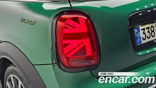 MINI Cooper S Classic Third Generation 2022 — фото 23