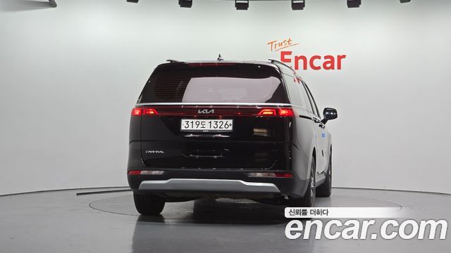 Kia Carnival (IV) Diesel 9-Seater Prestige 2023 — фото 4