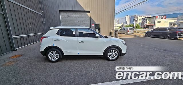 KG Mobility (SsangYong) Tivoli VX 2WD 2015 — фото 4