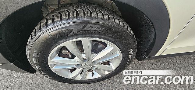 KG Mobility (SsangYong) Tivoli VX 2WD 2015 — фото 5
