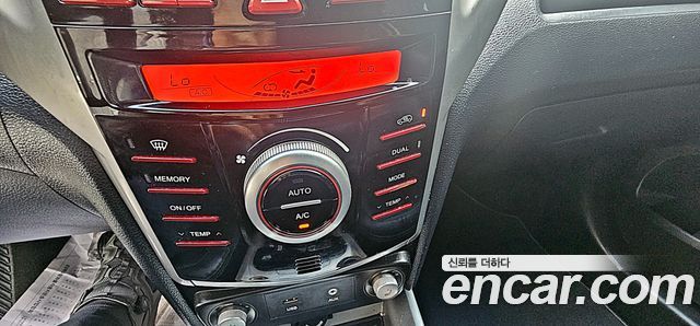 KG Mobility (SsangYong) Tivoli VX 2WD 2015 — фото 21