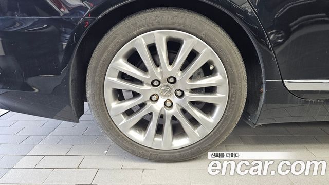 Lexus LS460L 5-seats Ottoman 2013 — фото 5