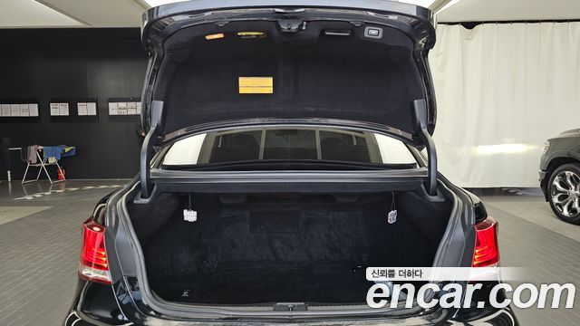 Lexus LS460L 5-seats Ottoman 2013 — фото 20