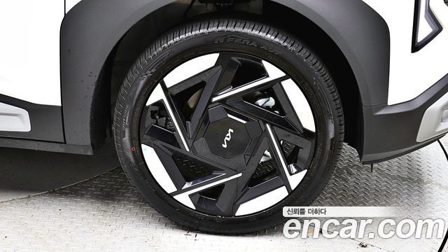 Kia Seltos (II) HEV 1.6 2WD Prestige 2026 — фото 7