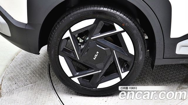 Kia Seltos (II) HEV 1.6 2WD Prestige 2026 — фото 8