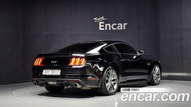 Ford Mustang GT Coupe 2015 — фото 2