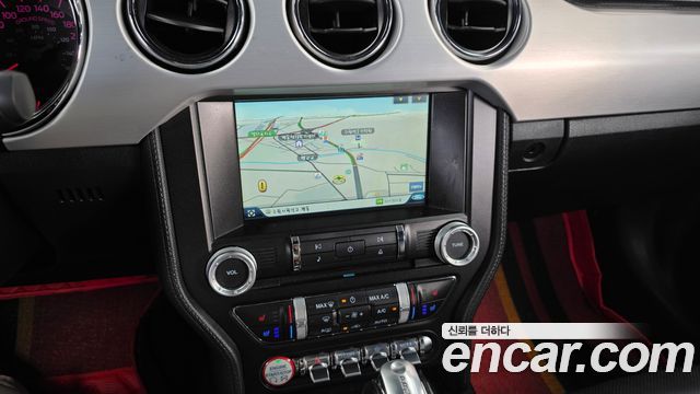 Ford Mustang GT Coupe 2015 — фото 18