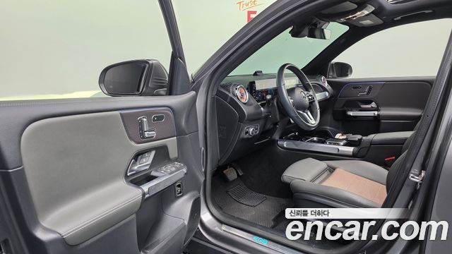 Mercedes-Benz EQB (X243) EQB300 4MATIC Electric Art 2024 — фото 10