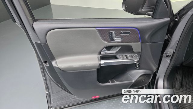 Mercedes-Benz EQB (X243) EQB300 4MATIC Electric Art 2024 — фото 30