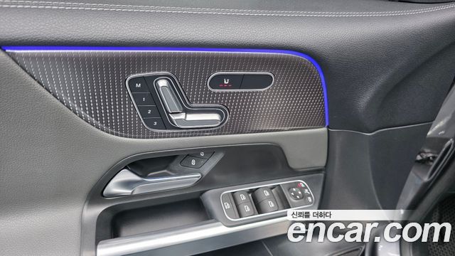Mercedes-Benz EQB (X243) EQB300 4MATIC Electric Art 2024 — фото 33
