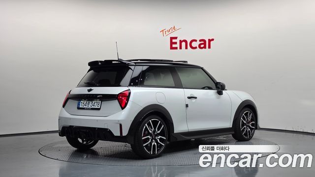 MINI Cooper S (IV) JCW 2025 — фото 2