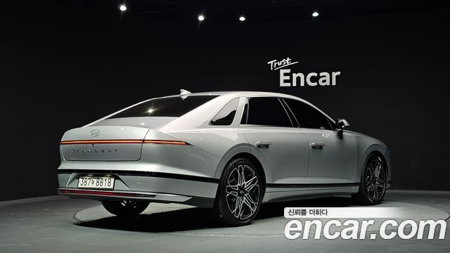 Hyundai Grandeur (GN7) 2,5 Gasoline 2WD Exclusive 2023 — фото 2