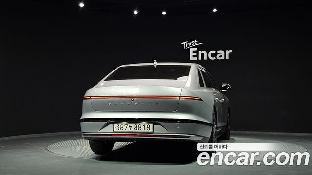 Hyundai Grandeur (GN7) 2,5 Gasoline 2WD Exclusive 2023 — фото 4